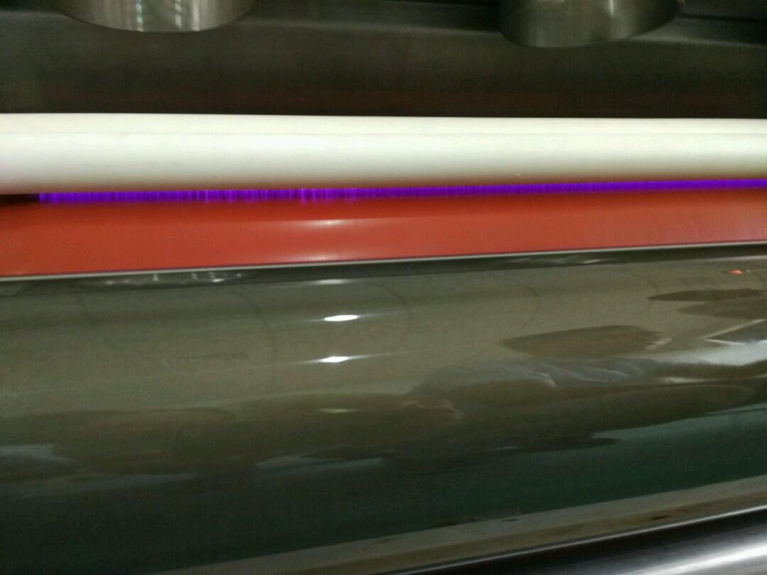 提升太陽能板背板性能的低溫等離子表面處理機技術-普樂斯等離子清洗機