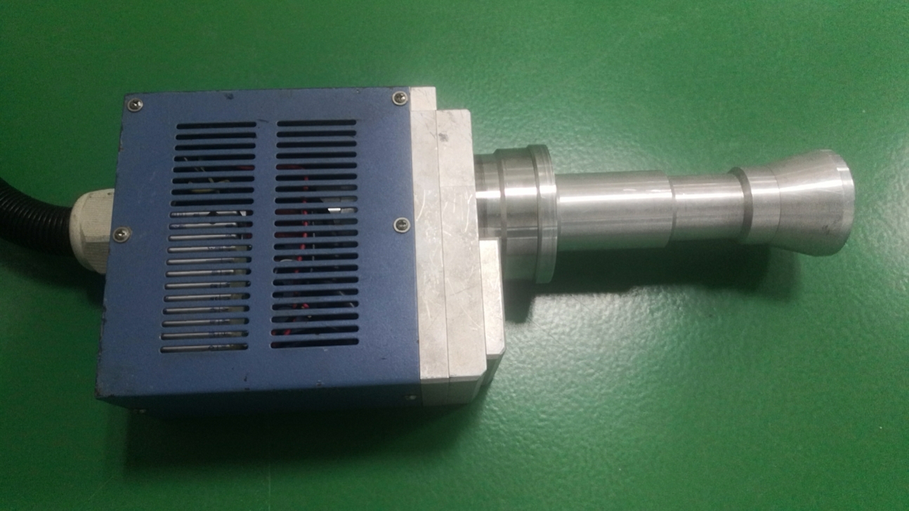 【普樂(lè)斯】常壓大氣等離子清洗機(jī)